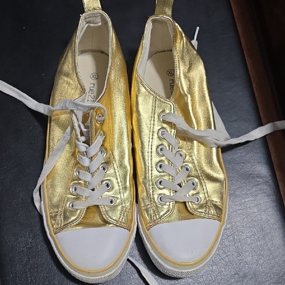 Rue21 Gold Metallic Shoes
